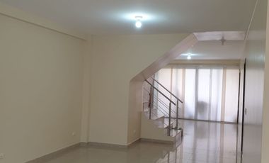 ALQUILER DE CASA EN CIUDAD CELESTE - PENINSULA .