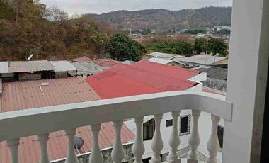 EN ALQUILER DEPARTAMENTO LOMAS DE URDESA - NORTE DE GUAYAQUIL