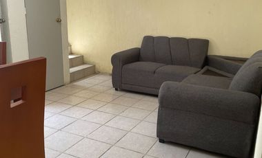 CASA EN RENTA EN 4 ESTACIONES EN VALLE DORADO INN TLAJOMULCO DE ZUÑIGA