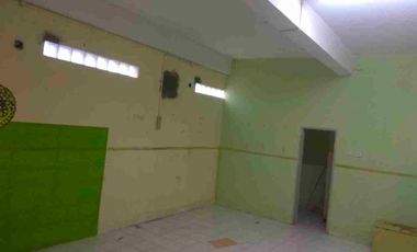 Di sewakan  ruko gandeng 3
Ukuran 4.5 x 15  komplek puri deltamas penjaringan