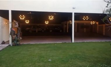 CASA CON TERRAZA EN VENTA EN EL FRACCIONAMIENTO EL ROBLE EN EL ARENAL JALISCO