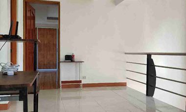 Single detached house with 6 bedrooms semi furnished inside Subd