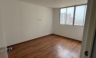 ¡EN ALQUILER AMPLIO DEPARTAMENTO EN COMAS!