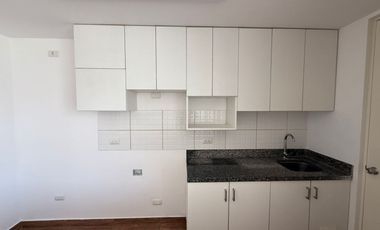 ¡EN ALQUILER AMPLIO DEPARTAMENTO EN COMAS!