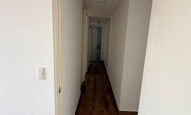 ¡EN ALQUILER AMPLIO DEPARTAMENTO EN COMAS!