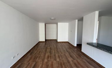 ¡EN ALQUILER AMPLIO DEPARTAMENTO EN COMAS!