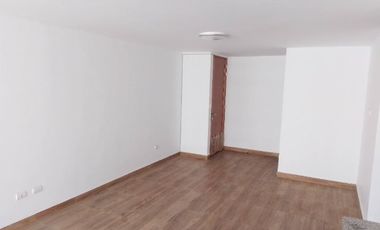 ¡EN ALQUILER AMPLIO DEPARTAMENTO EN COMAS!