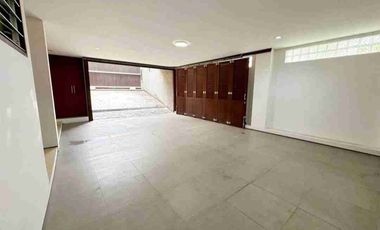 Rumah Mewah Gaya Vila Modern di Gatsu Barat Denpasar