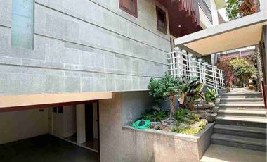 Rumah Mewah Gaya Vila Modern di Gatsu Barat Denpasar