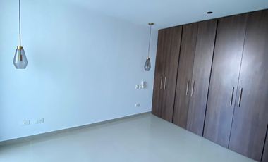 APARTAMENTO EN ARRIENDO DE 3 HABITACIONES EN BARRIO CRESPO, CARTAGENA.