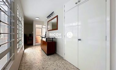 Departamento amueblado de 1 recámara (con opción a 2), cuarto de TV y estudio en la Roma Norte