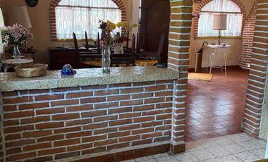 Propiedad en Venta en Huamantla, Tlaxcala cuenta con Casa, bodegas y espacio libre