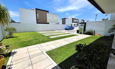 Casa en Venta en Fraccionamiento Alboreto Residencial en Metepec, Estado de México.