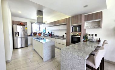 Casa en Venta en Fraccionamiento Alboreto Residencial en Metepec, Estado de México.