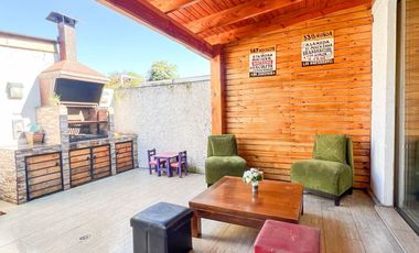 Hermosa casa dentro de condominio en Ñuñoa 3D Y 3B 1 EST. Metro Estadio Nacional