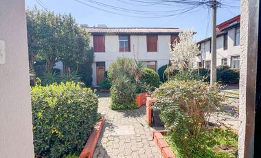 Hermosa casa dentro de condominio en Ñuñoa 3D Y 3B 1 EST. Metro Estadio Nacional