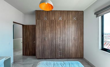 Venta casa en Lomas del Marques