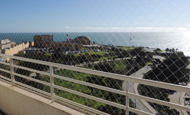 ESTUPENDO DEPARTAMENTO EN VALPARAISO, FRENTE A PLAYA TORPEDERAS, 3 DORMITORIOS 2 BAÑOS