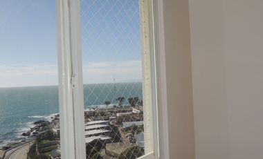 ESTUPENDO DEPARTAMENTO EN VALPARAISO, FRENTE A PLAYA TORPEDERAS, 3 DORMITORIOS 2 BAÑOS