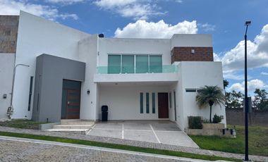 Casa en Renta en Lomas de Angelópolis II