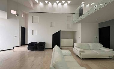 Casa en Renta en Lomas de Angelópolis II