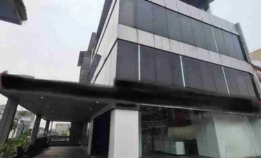 Gedung Raya Radio Dalam Ada Lift