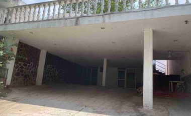 COL. JESUS GARCIA FRENTE A LA LAGUNA DE LAS ILUCIONES RENTA CASA RESIDENCIAL.