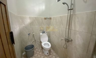 RUMAH DAN PAVILIUN JOGLO, TANAH LUAS, DEKAT KAMPUS UPN, DI MAGUWO