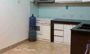 Rumah bagus di CIPETE luas tanah 200m S.Pool