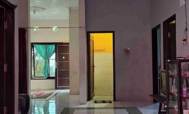 Rumah Dekat Kampus Tanah Luas