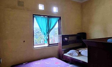 Rumah Dekat Kampus Tanah Luas