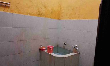 Rumah Dekat Kampus Tanah Luas