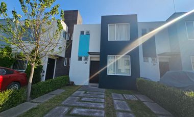 Renta de Casa Amueblada, Fracc Paseos Camelinas, Paseo Totoltepec