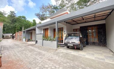 RUMAH MURAH, FULL FURNISHED DI NGAGLIK, DEKAT PASAR BESI JANGKANG