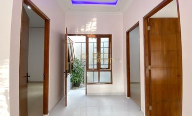 RUMAH MURAH, FULL FURNISHED DI NGAGLIK, DEKAT PASAR BESI JANGKANG