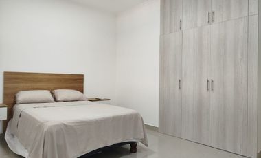 Suite amoblada de alquiler en Cumbres Altas, 1 parqueo, Los Ceibos.