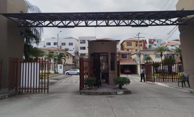 Suite amoblada de alquiler en Cumbres Altas, 1 parqueo, Los Ceibos.