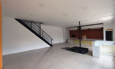 Disewakan bangunan ruang usaha 2lt ex resto di Alternatif Cibubur, Transyogi, Depok