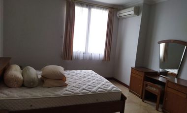 Disewakan Apartment Simprug Indah Type Studio Furnished Mid Floor