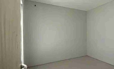 DISEWAKAN RUMAH SIAP HUNI CLUSTER RUBY PONDOK CANDRA DEKAT RAYA MERR RUNGKUT SURABAYA