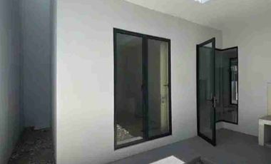 DISEWAKAN RUMAH SIAP HUNI CLUSTER RUBY PONDOK CANDRA DEKAT RAYA MERR RUNGKUT SURABAYA