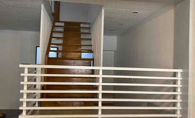 House and Lot for lease in Palm Village