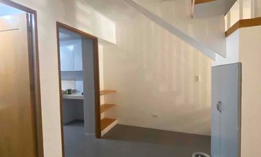 House and Lot for lease in Palm Village