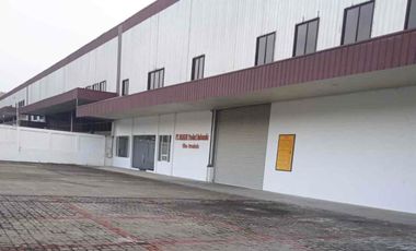 Di sewakan pabrik luas 8000 m2 luas tanah 1 hektar / 1.000 m2 skses kontainer 40 feet harga sewa 50.000 per meter di Purwakarta