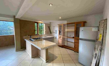 Renta de amplia casa Acatitlan