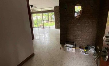 RUSH SALE | House & Lot in Dasmariñas Village located in Prime Street