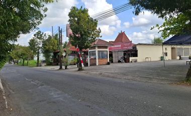 Tanah Pekarangan di kota wates pemandangan sawah kulonprogo yogyakarta