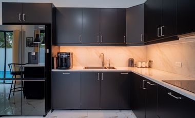 FOR SALE: 4 Bedroom in The Orchard Golf and Country Club, Dasmarinas