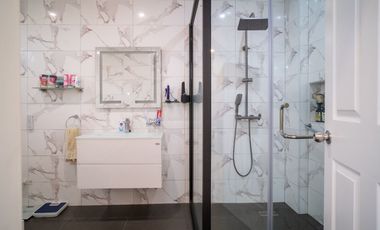 FOR SALE: 4 Bedroom in The Orchard Golf and Country Club, Dasmarinas