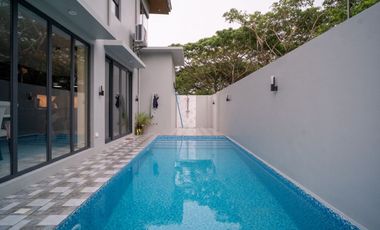 FOR SALE: 4 Bedroom in The Orchard Golf and Country Club, Dasmarinas